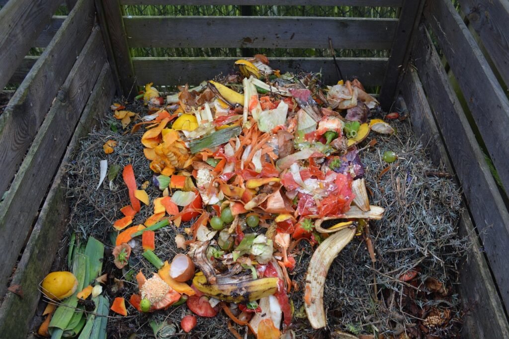 How to Make Compost at Home: A Beginner's Guide to Turning Kitchen Waste into Garden Gold How to Make Compost at Home